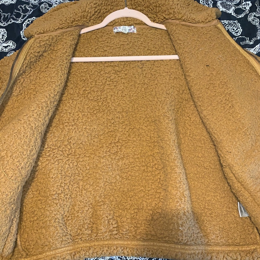 Teddy Jacket - Picture 3 of 3